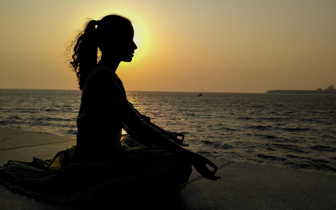 5 manières de méditer sans s’asseoir en lotus